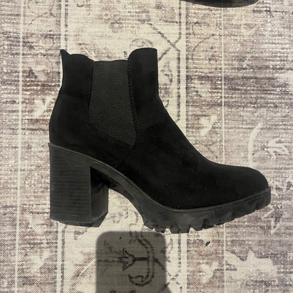 Like new TOPSHOP booties - Picture 2 of 5